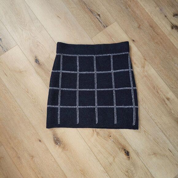 Sweater Skirt Womens Large Blue White Check Mini Knit Stretch Layer Cozy Potter - Picture 2 of 8